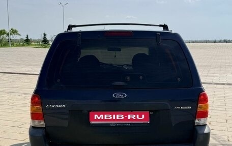 Ford Escape II, 2003 год, 450 000 рублей, 2 фотография