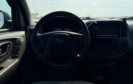 Ford Escape II, 2003 год, 450 000 рублей, 13 фотография