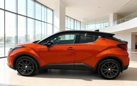 Toyota C-HR I рестайлинг, 2021 год, 2 750 000 рублей, 7 фотография