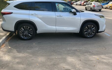 Toyota Highlander, 2026 год, 5 350 000 рублей, 2 фотография