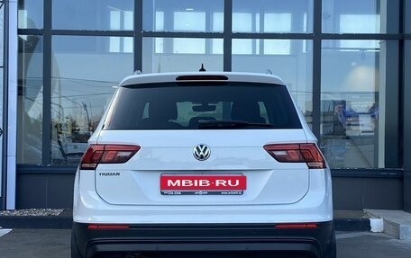 Volkswagen Tiguan II, 2018 год, 2 349 000 рублей, 6 фотография