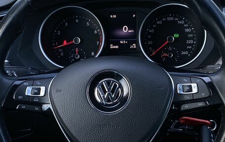 Volkswagen Tiguan II, 2018 год, 2 349 000 рублей, 15 фотография