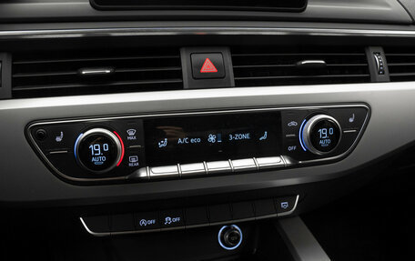 Audi A4, 2018 год, 1 980 000 рублей, 14 фотография