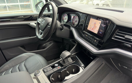 Volkswagen Touareg III, 2020 год, 3 900 000 рублей, 10 фотография