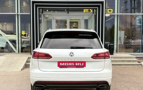 Volkswagen Touareg III, 2020 год, 3 900 000 рублей, 6 фотография