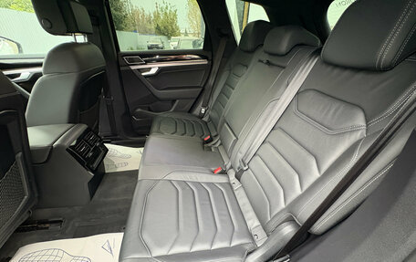 Volkswagen Touareg III, 2020 год, 3 900 000 рублей, 18 фотография