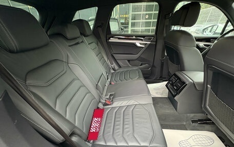 Volkswagen Touareg III, 2020 год, 3 900 000 рублей, 19 фотография