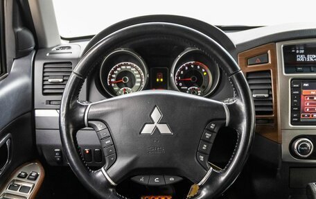 Mitsubishi Pajero IV, 2011 год, 2 390 000 рублей, 14 фотография