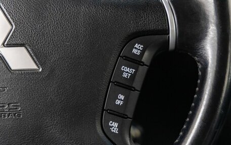 Mitsubishi Pajero IV, 2011 год, 2 390 000 рублей, 17 фотография