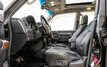 Mitsubishi Pajero IV, 2011 год, 2 390 000 рублей, 24 фотография