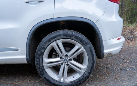 Volkswagen Tiguan I, 2016 год, 2 100 000 рублей, 16 фотография