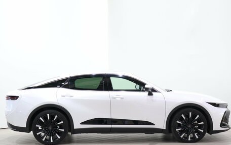 Toyota Crown, 2022 год, 5 550 000 рублей, 4 фотография
