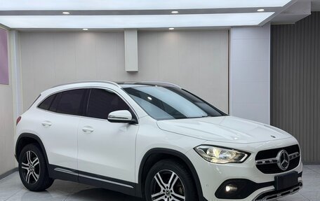 Mercedes-Benz GLA, 2021 год, 2 420 000 рублей, 3 фотография
