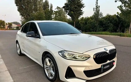 BMW 1 серия, 2022 год, 1 710 500 рублей, 1 фотография