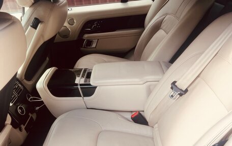 Land Rover Range Rover IV рестайлинг, 2018 год, 4 900 000 рублей, 9 фотография