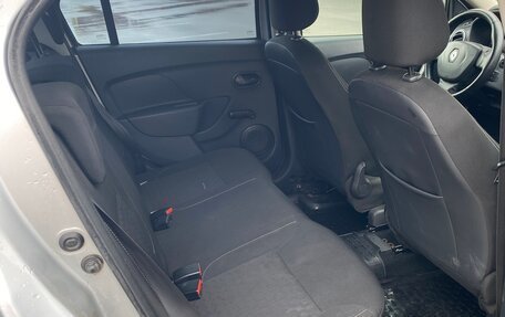 Renault Logan II, 2016 год, 719 000 рублей, 7 фотография