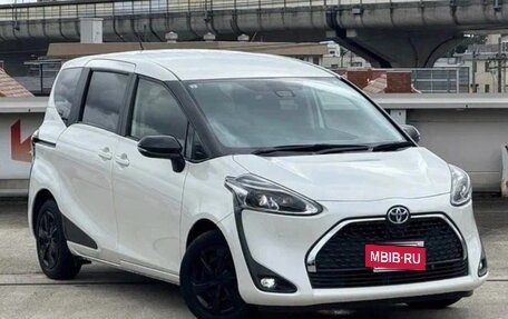 Toyota Sienta II, 2022 год, 1 490 000 рублей, 3 фотография