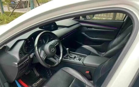 Mazda 3, 2022 год, 1 090 000 рублей, 7 фотография