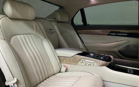 Genesis G90 I рестайлинг, 2017 год, 1 850 000 рублей, 21 фотография