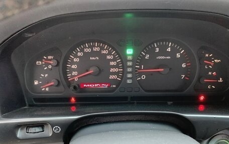 Toyota Land Cruiser 100 рестайлинг 2, 1999 год, 1 330 000 рублей, 8 фотография