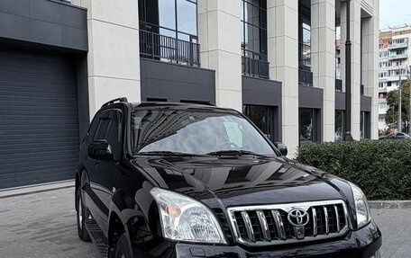 Toyota Land Cruiser Prado 120 рестайлинг, 2006 год, 2 550 000 рублей, 3 фотография