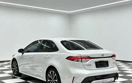 Toyota Corolla, 2023 год, 1 690 000 рублей, 4 фотография