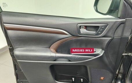Toyota Highlander III, 2015 год, 2 698 000 рублей, 11 фотография