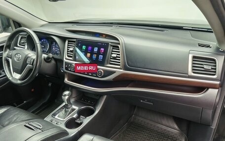 Toyota Highlander III, 2015 год, 2 698 000 рублей, 15 фотография