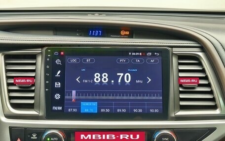 Toyota Highlander III, 2015 год, 2 698 000 рублей, 21 фотография