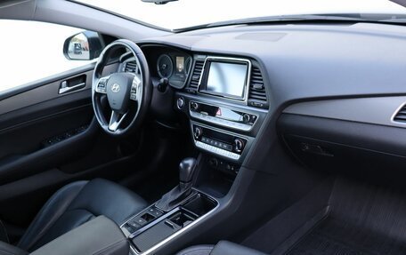 Hyundai Sonata VII, 2017 год, 1 849 000 рублей, 10 фотография