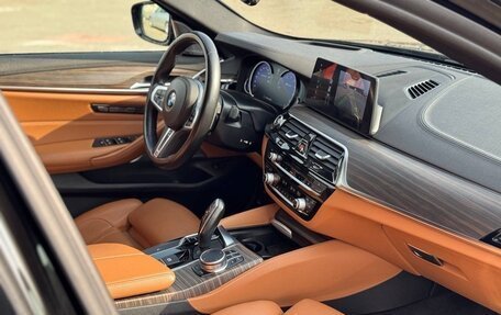 BMW 5 серия, 2018 год, 3 999 999 рублей, 9 фотография
