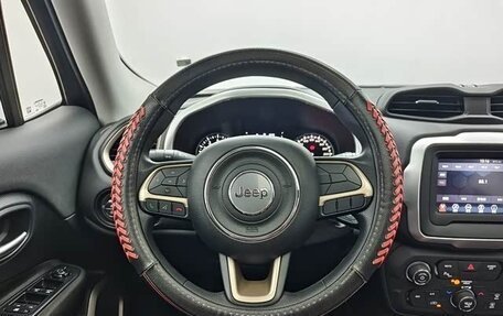 Jeep Renegade I рестайлинг, 2018 год, 1 090 000 рублей, 11 фотография