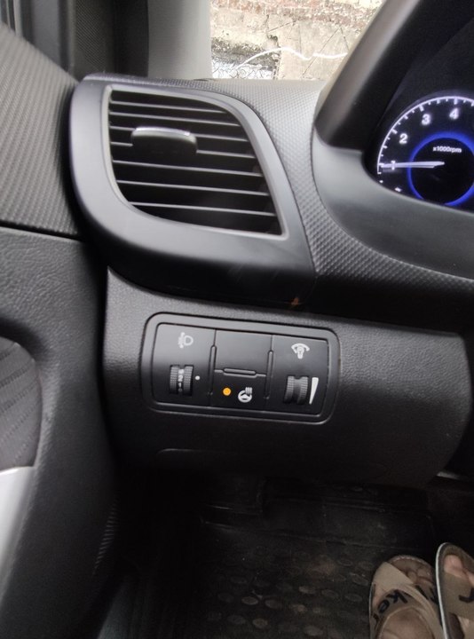 Hyundai Solaris I, 2014 год, 869 000 рублей, 14 фотография