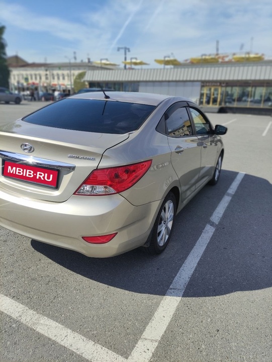 Hyundai Solaris I, 2014 год, 869 000 рублей, 6 фотография