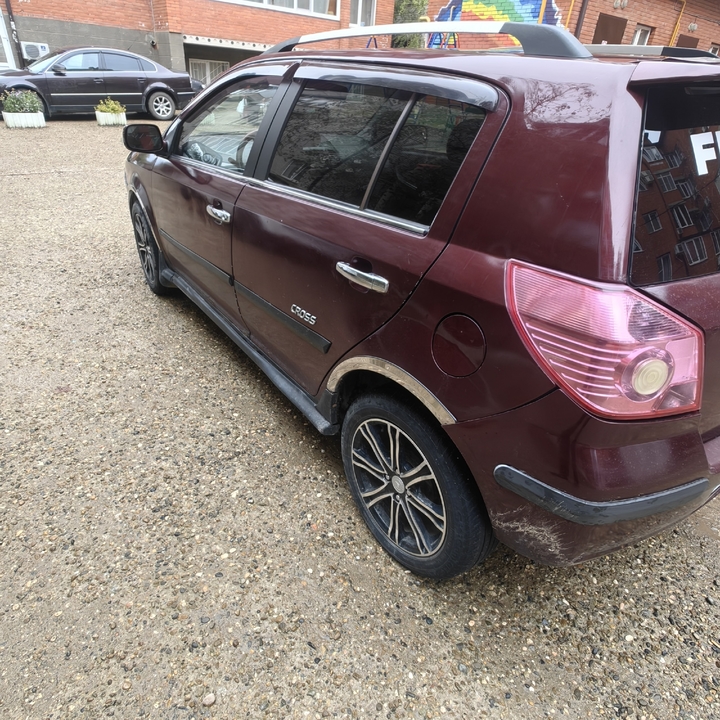 Geely MK Cross I, 2013 год, 170 000 рублей, 6 фотография