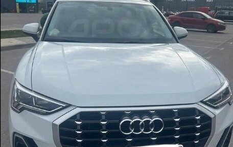 Audi Q3, 2021 год, 2 660 000 рублей, 2 фотография