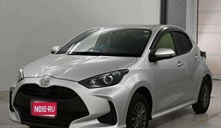 Toyota Yaris, 2022 год, 1 088 000 рублей, 1 фотография