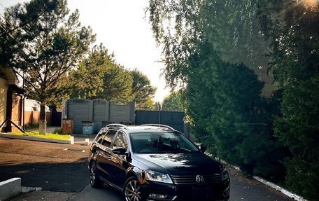 Volkswagen Passat B7, 2011 год, 999 000 рублей, 1 фотография