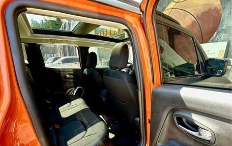 Jeep Renegade I рестайлинг, 2018 год, 1 132 000 рублей, 6 фотография