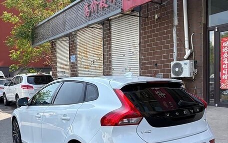 Volvo V40 II рестайлинг, 2019 год, 1 070 000 рублей, 5 фотография