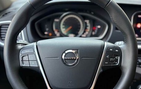 Volvo V40 II рестайлинг, 2019 год, 1 070 000 рублей, 13 фотография
