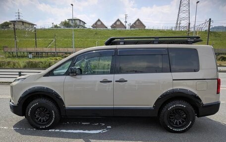Mitsubishi Delica D:5 I, 2023 год, 2 980 000 рублей, 10 фотография
