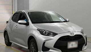 Toyota Yaris, 2022 год, 1 088 000 рублей, 5 фотография