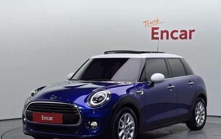 MINI Hatch, 2018 год, 1 360 000 рублей, 1 фотография