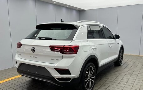Volkswagen T-Roc I, 2022 год, 1 690 000 рублей, 6 фотография