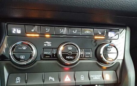 Skoda Kodiaq I, 2023 год, 3 950 000 рублей, 11 фотография