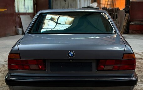 BMW 7 серия, 1992 год, 1 280 000 рублей, 9 фотография