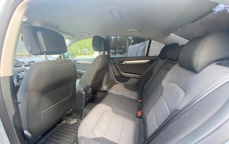 Volkswagen Passat B7, 2011 год, 900 000 рублей, 5 фотография