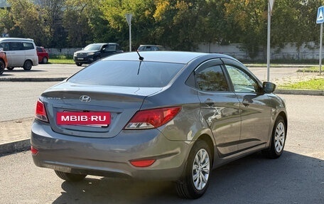 Hyundai Solaris II рестайлинг, 2016 год, 1 100 000 рублей, 3 фотография