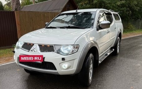 Mitsubishi L200 IV рестайлинг, 2012 год, 1 700 000 рублей, 3 фотография